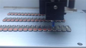 提升生產效率的五金飾品點膠機 從商標點膠到標牌上色的全方位解決方案